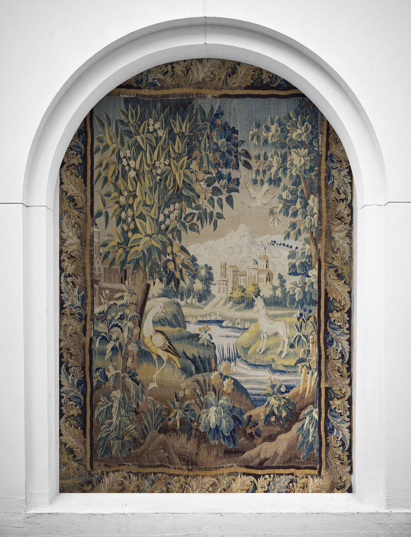 Château d'Angers Unicorn Revival Verdure Tapestry RE057689